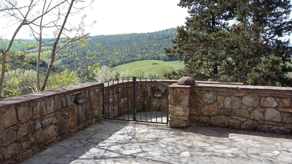Agriturismo Alle Rose Volterra Exterior photo
